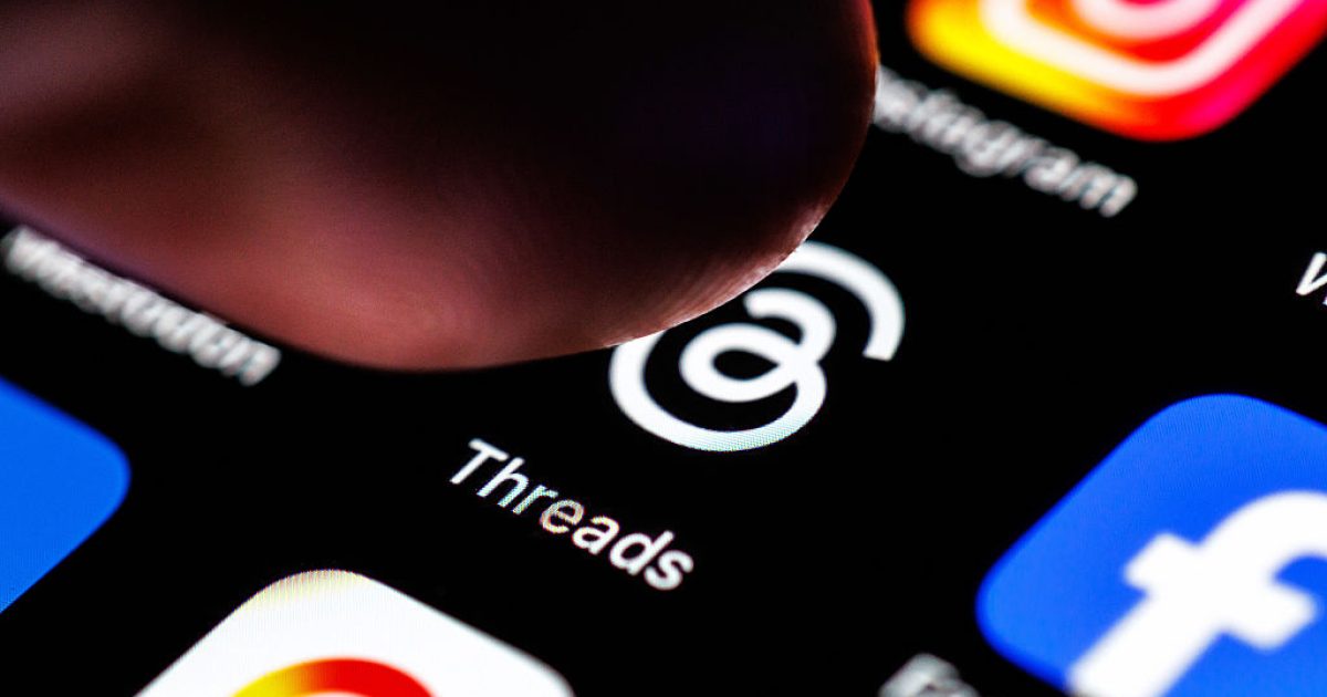 DROPIDEA | دروب ايديا - Meta Integrates Its AI Assistant Into Threads Direct Messages